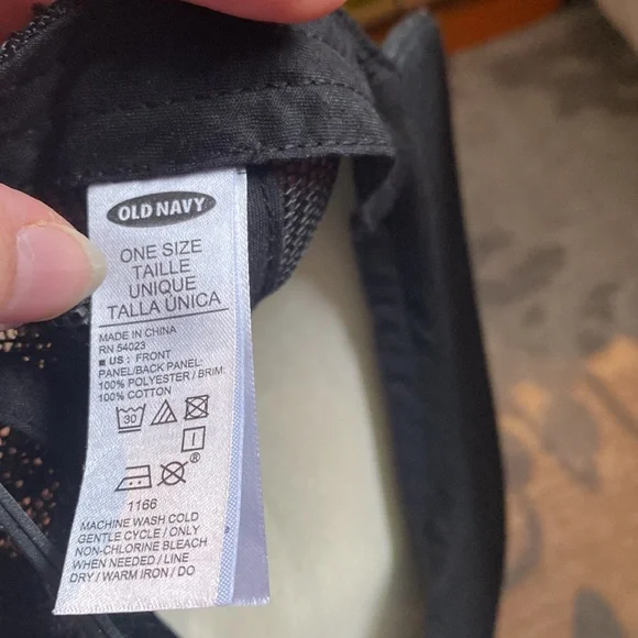 Old navy hat - Picture 3 of 3